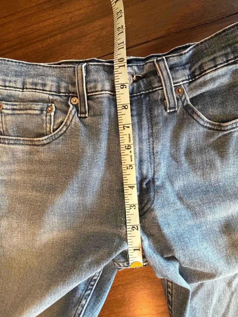 Levi's Men's 514 Straight Jeans, medium Wash Blue Denim, Size 31x32